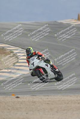 media/Sep-21-2025-Race Pace (Sun) [[98bf33ef95]]/Non Verified/1-Turns 9 and 10 (8am)/